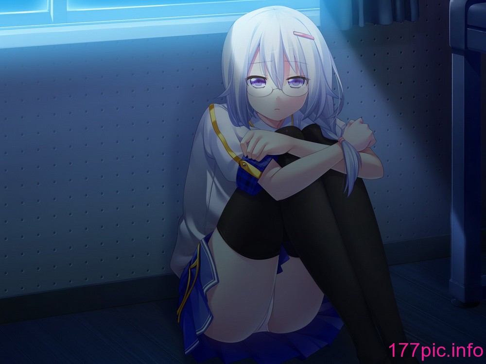 573